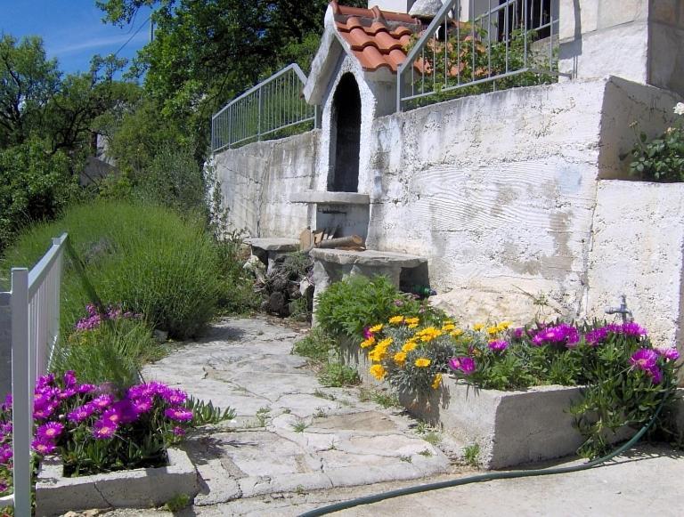 Apartments With A Parking Space Brela, Makarska - 11552 Exterior foto